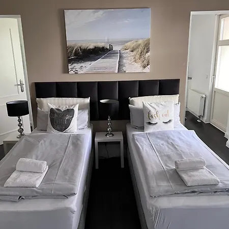 Downtown Apartment *