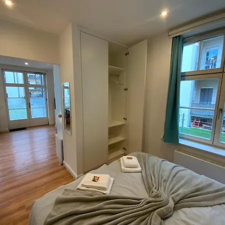 Downtown Apartment *